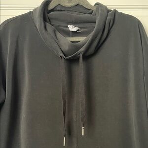 Cable & Gauge Black Cowl Neck Sweatshirt